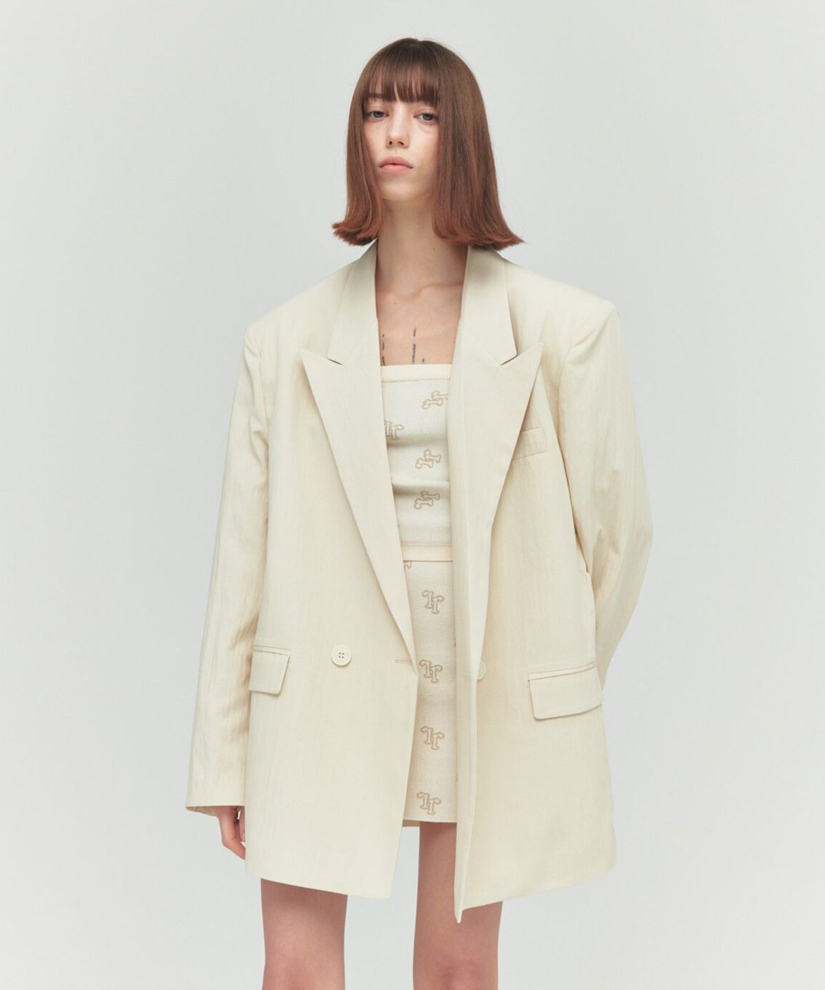 더포르타(THEPORTA) NYLON STANDARD OVER JACKET, IVORY