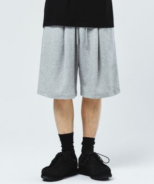 버뮤다 와이드핏 원턱 트레이닝 반바지 - 그레이