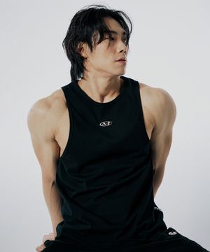 메탈 로고 슬리브리스 (BLACK)