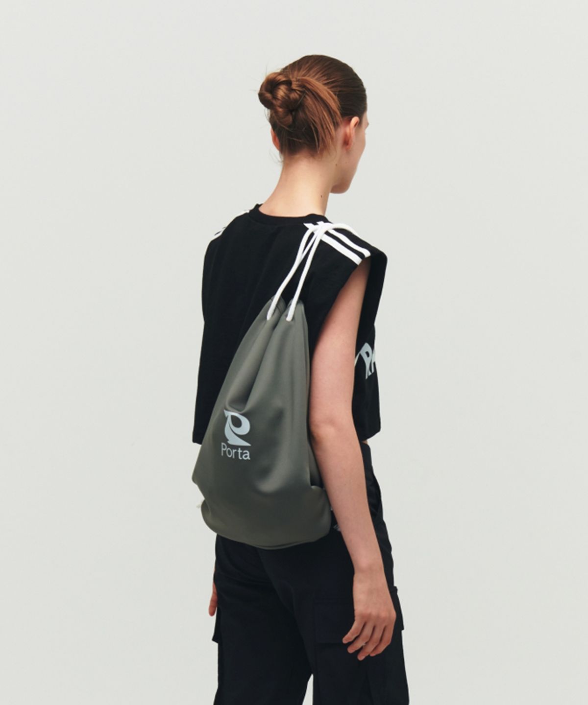 더포르타(THEPORTA) TWO-WAY REVERSE STRING BAG, GREY-PINK