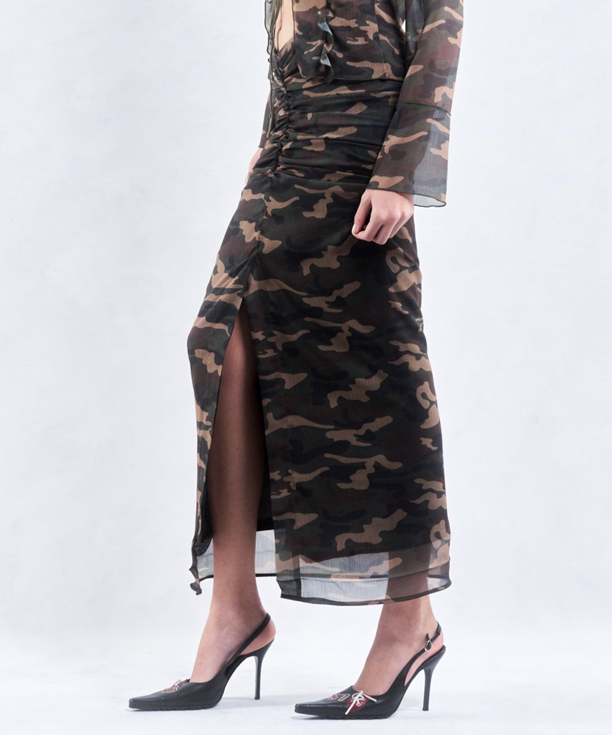 2000아카이브스(2000ARCHIVES) RUCHED MAXI SKIRT (CAMO)