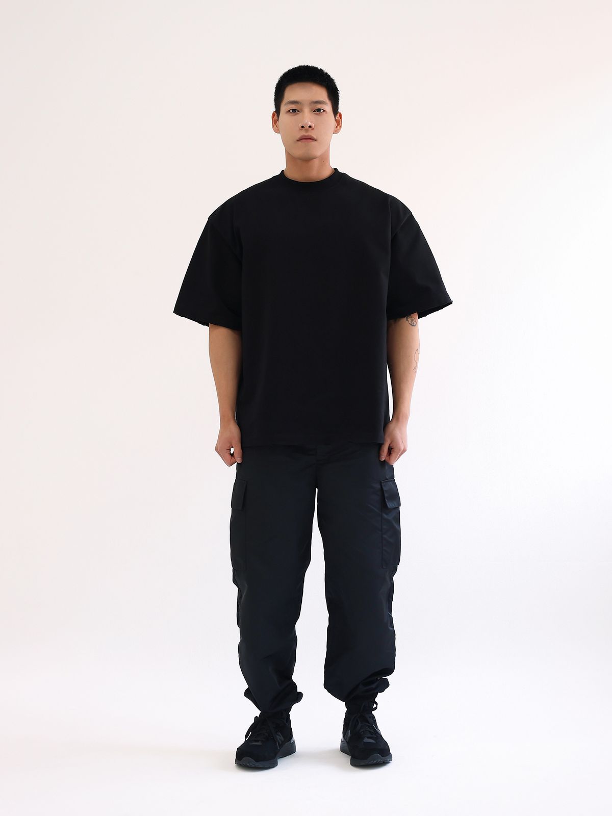 핸틀(HENTLE) 나일론 카고 조거 팬츠
