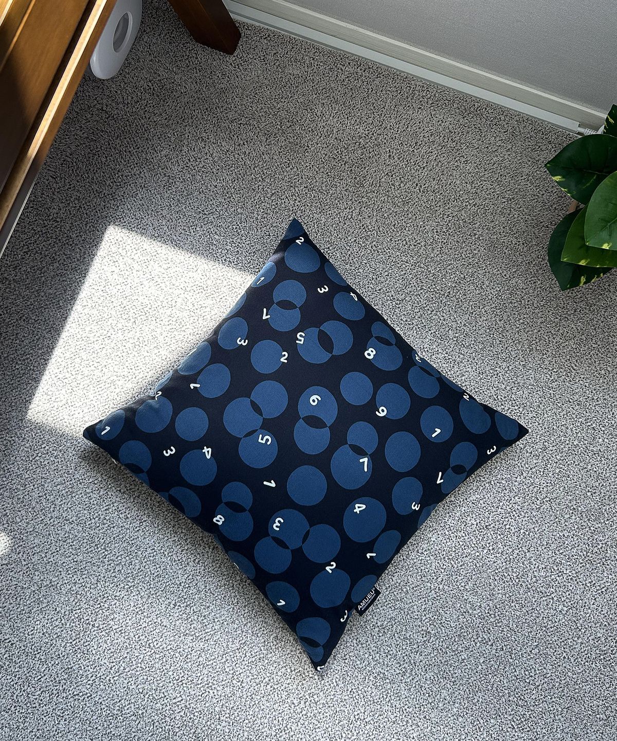 아무이유(AMUEU) 아라비아의 밤하늘 쿠션커버 ARABIAN NIGHT SKY CUSHION COVER