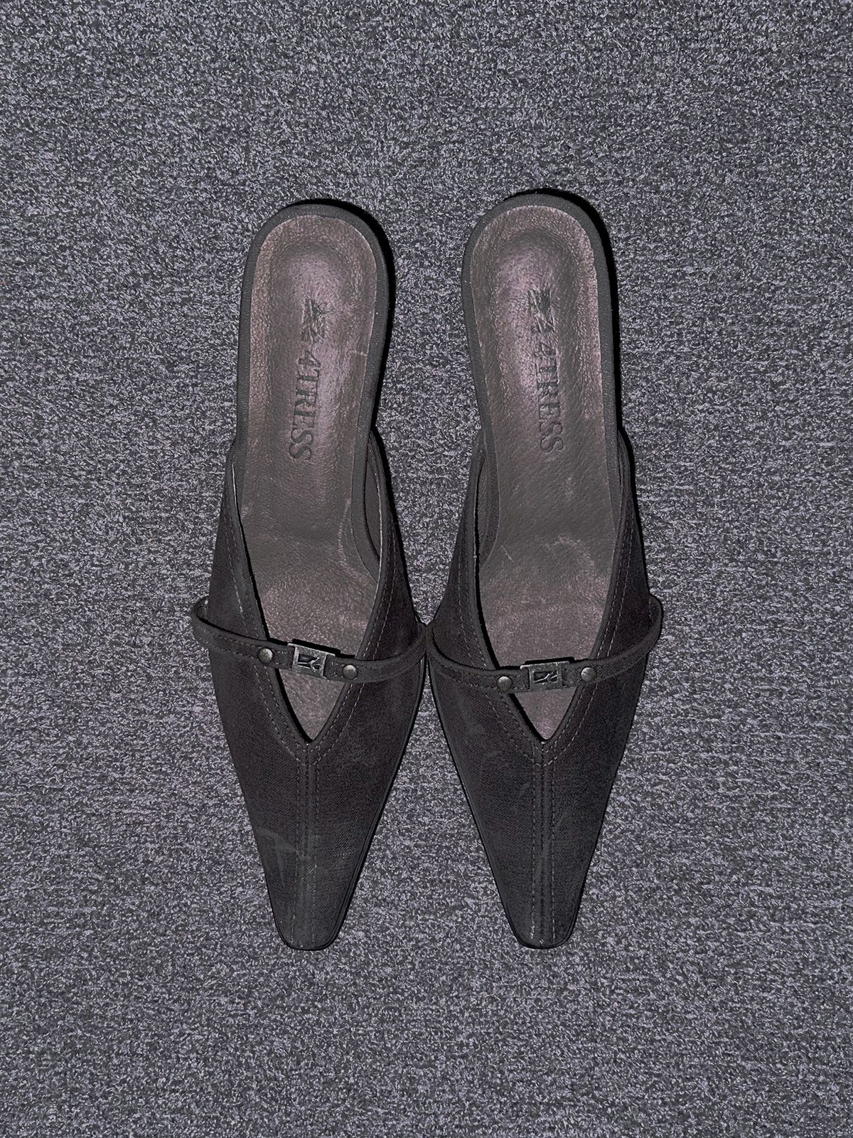 포트리스(4TRESS) ESSENTIAL WAXED MULES 01 GRAY