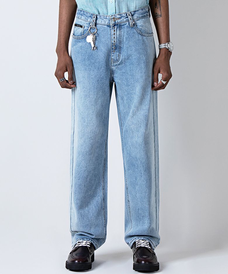 Elegant Eyelet Light Wash Jeans (WIDE)