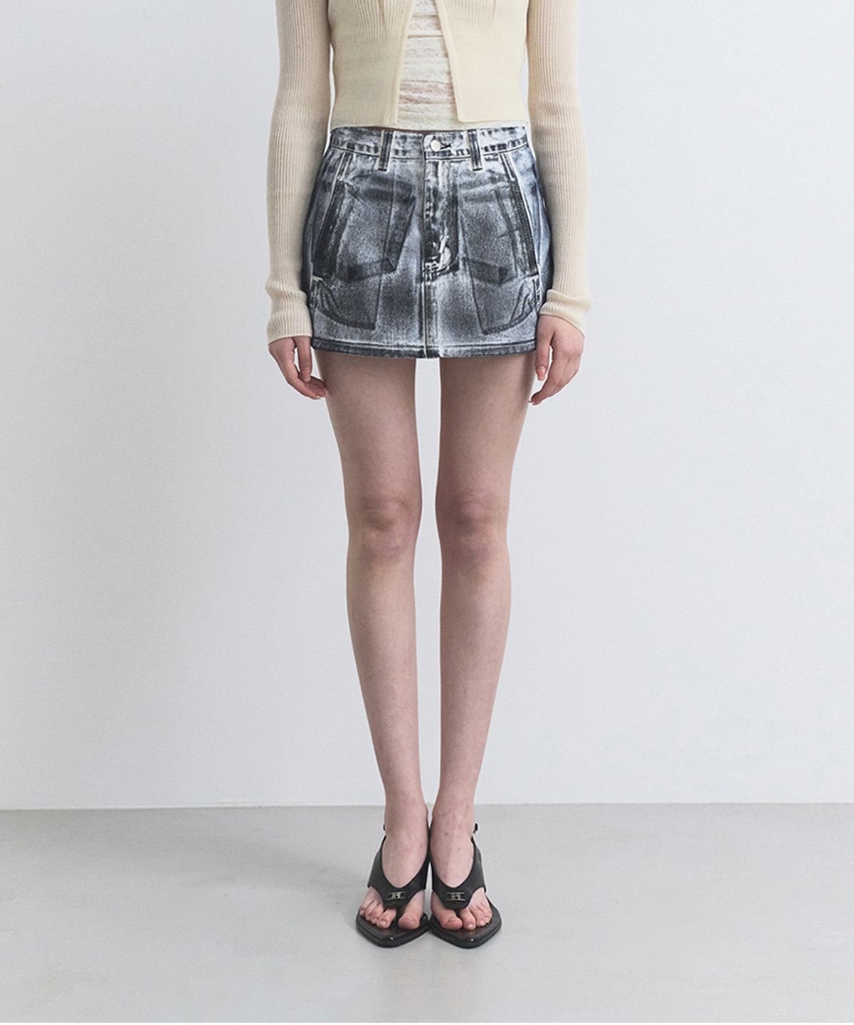 더포르타(THEPORTA) SLAY WASHING COATED SKIRT, DIRTY WHITE