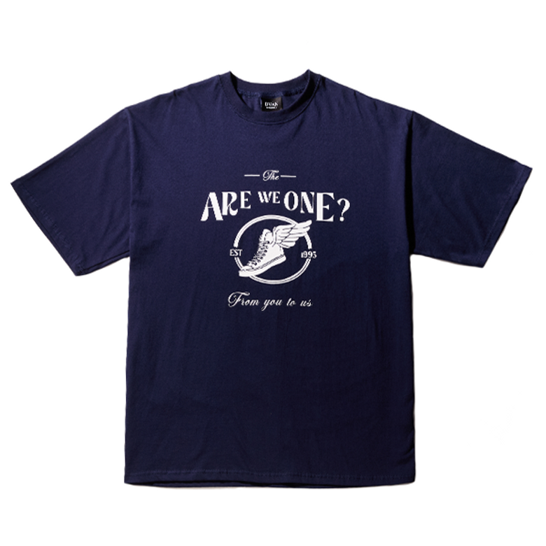 ARE WE ONE HALF SLEEVE T-SHIRT (NAVY) ARE WE ONE 티셔츠 (네이비)