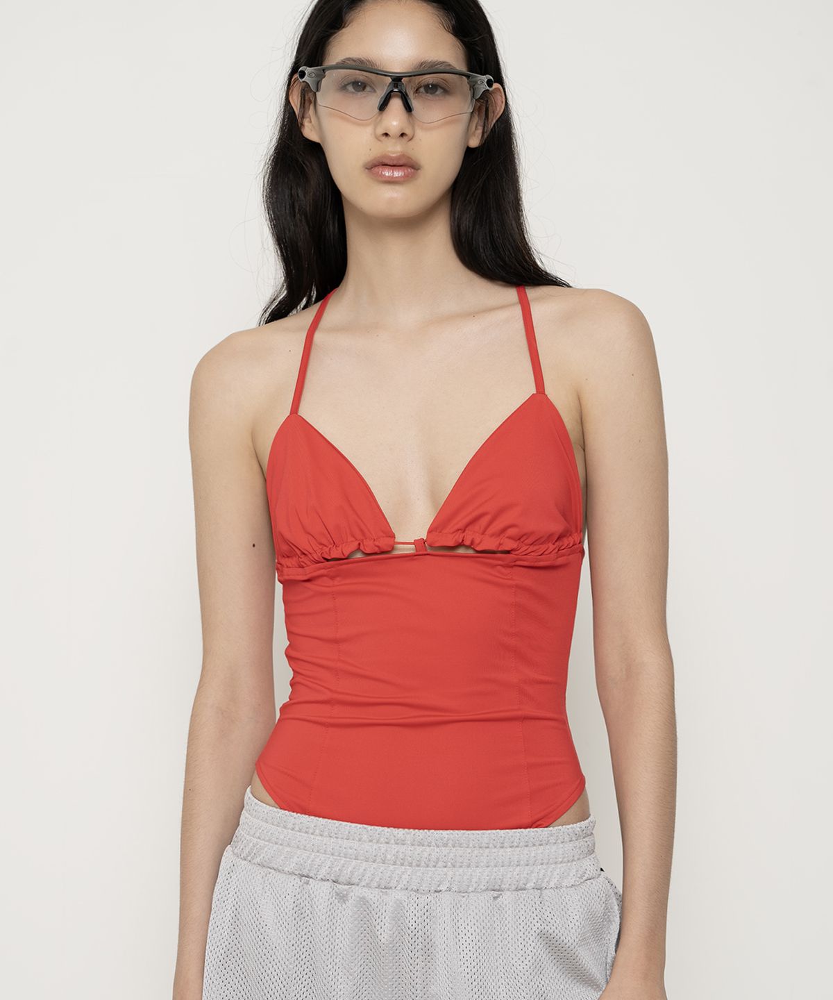 더포르타(THEPORTA) 3WAY CUT OUT SHIRRING BODYSUIT, RED
