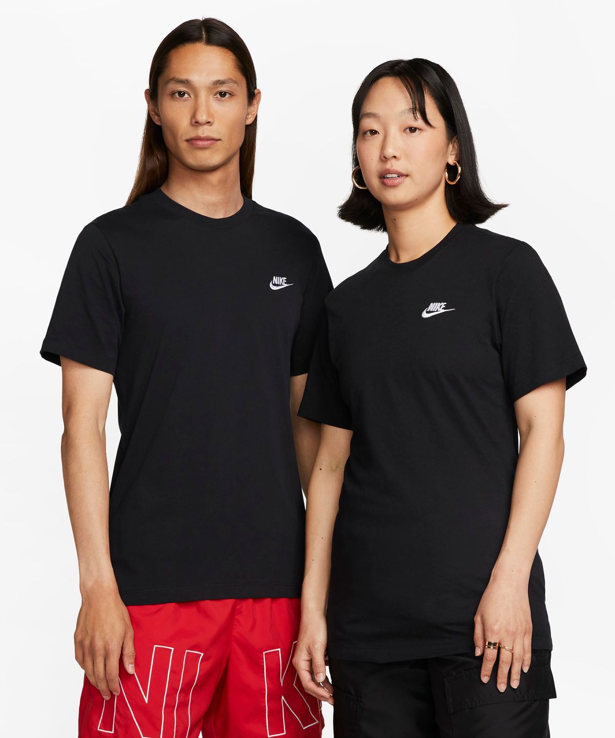 나이키(NIKE) 스포츠웨어 클럽 티셔츠 M - 블랙:화이트 / AR4999-013
