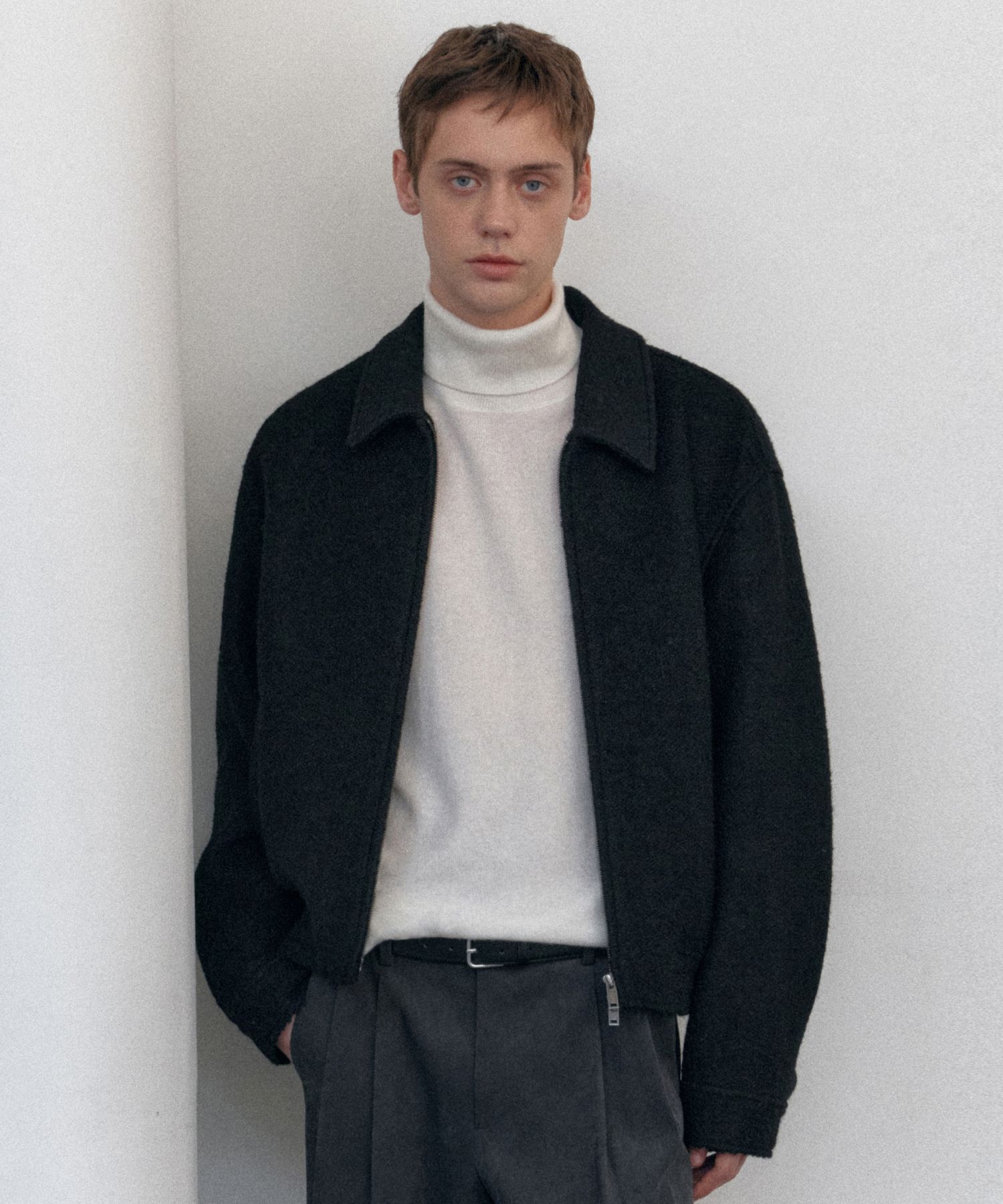 ブルゾン MUSINSA STANDARD Wool blend boucle blouson jacket black MMDU MUSINSA | MUSINSA STANDARD Wool blend collared varsity
