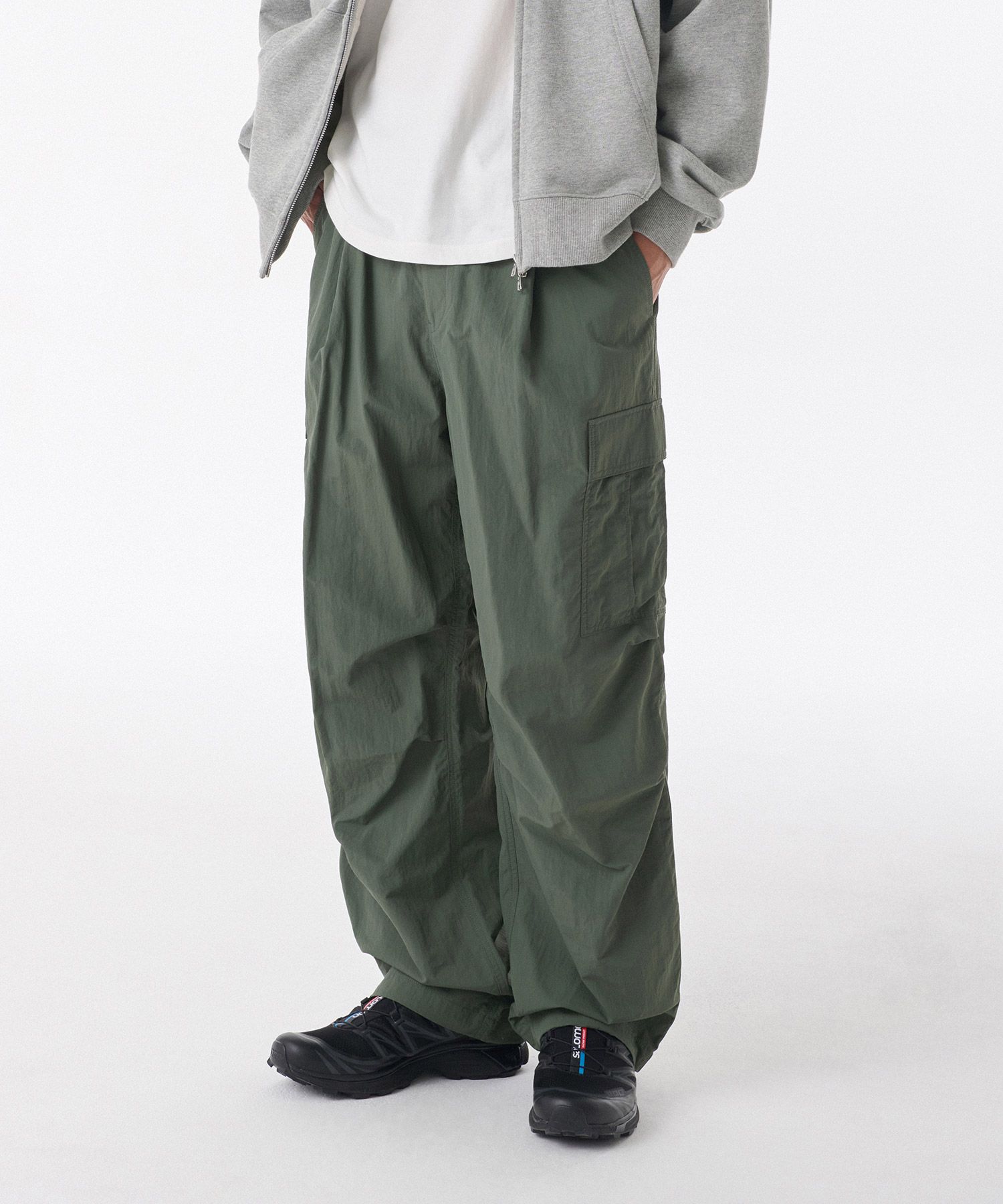 ISSEY MIYAKE パンツ ナイロン ズボン カーキ M 0171-A ISSEY MIYAKE