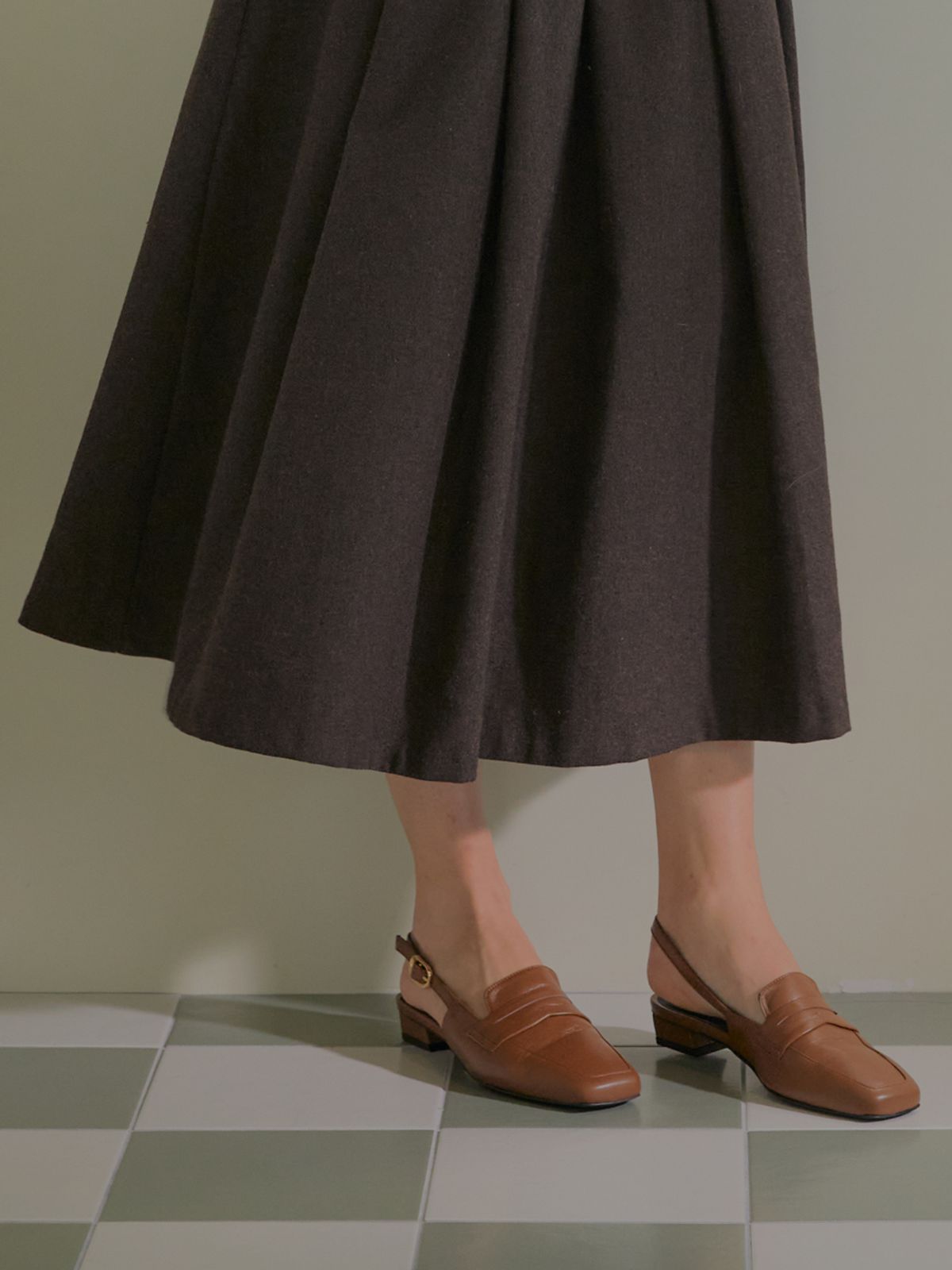 더 로맨틱 오션(THE ROMANTIC OCEAN) Crown loafer / 크라운 로퍼 (brown)