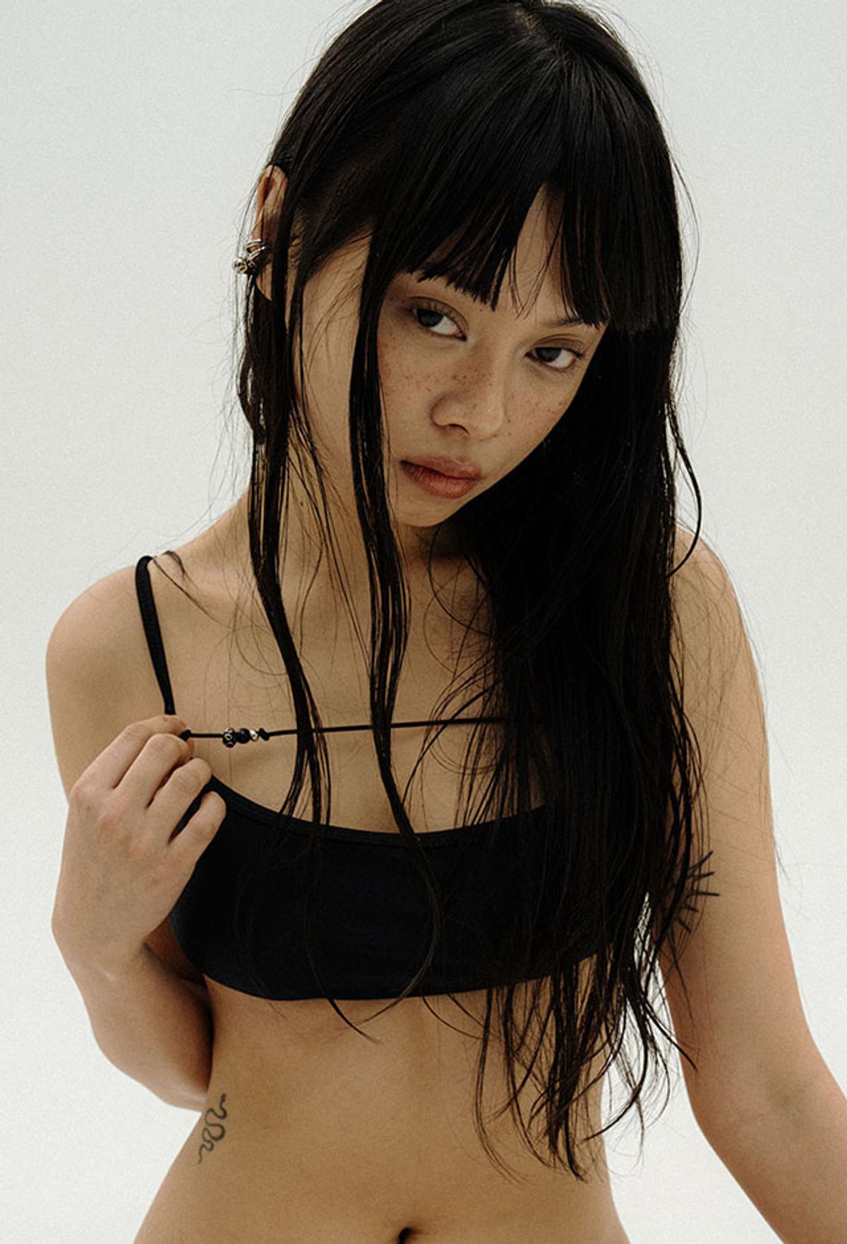 오로지(OROGEE) SAPPHIRE BLACK BIKIINI TOP