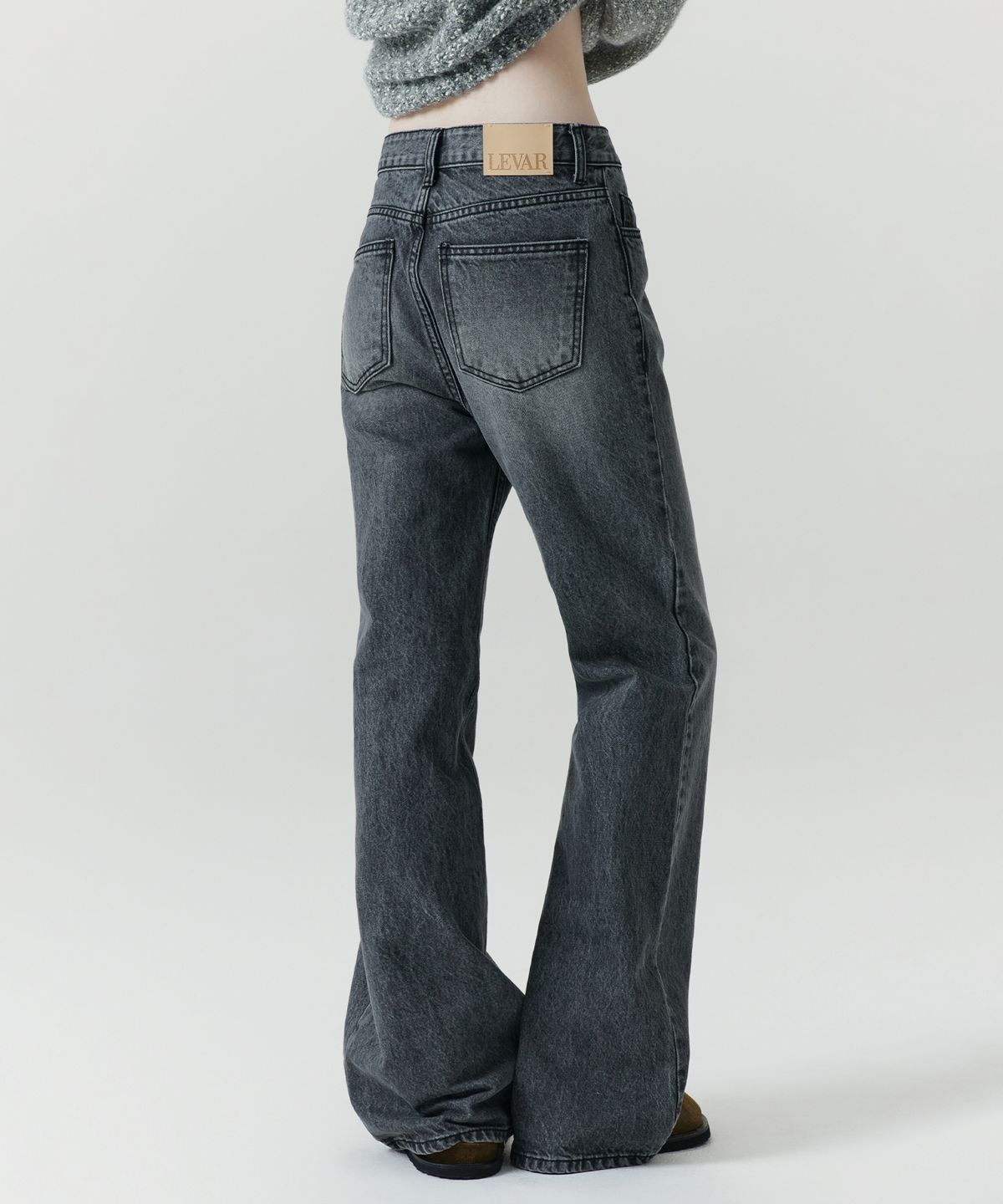 르바(LEVAR) Relaxed Boots Cut Denim - Washed Grey
