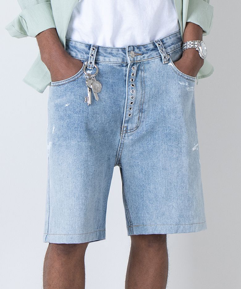 Light Wash Eyelet Painted Denim Shorts (RELAX)