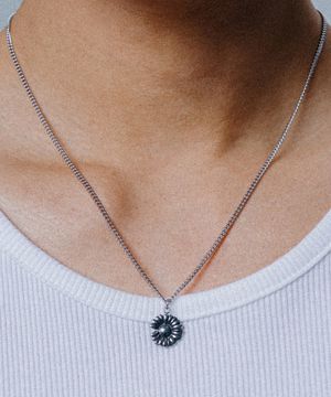 SBM001 Steel daisy Necklace