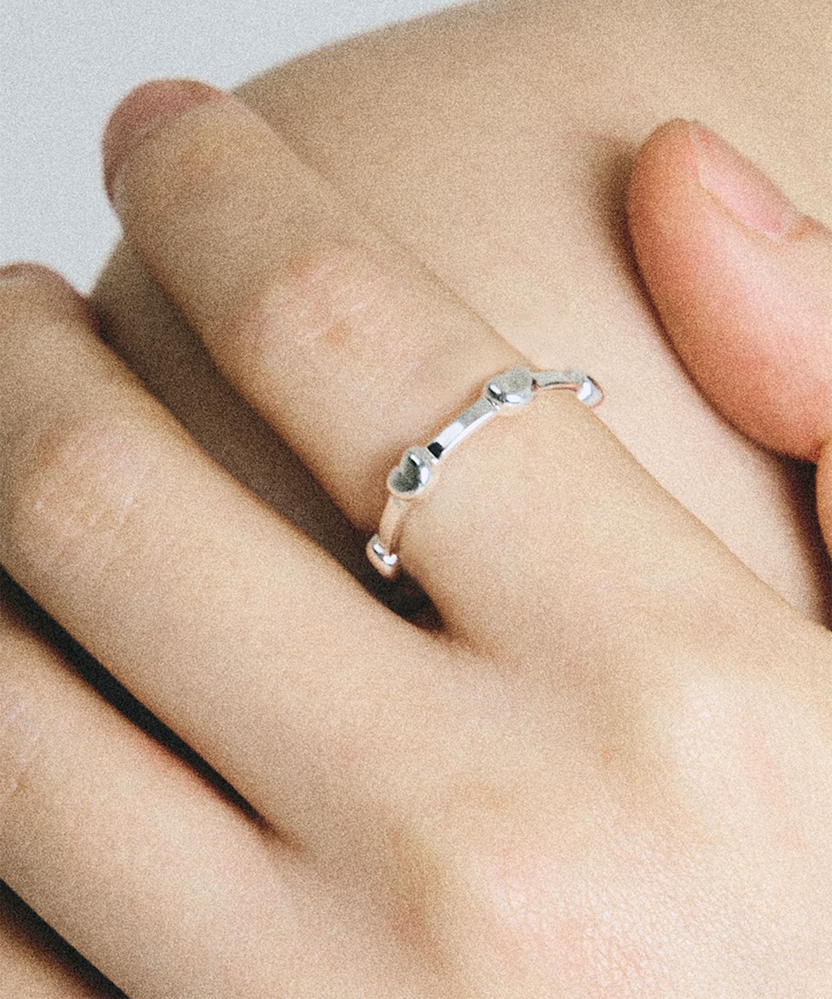 스칼렛또(SCALETTO) SBW023 Six hearts ring