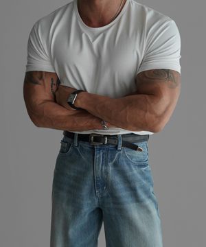 프리미엄 코튼 머슬핏 반팔 티셔츠 [아이보리]