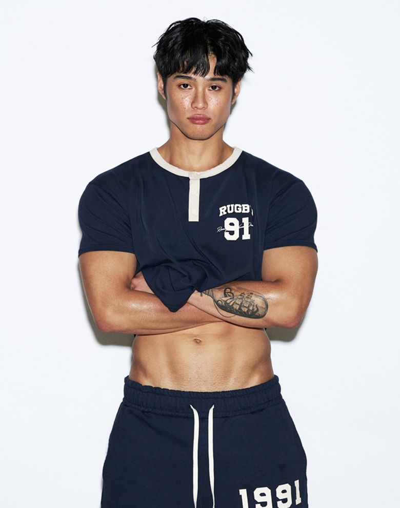 (Rugby Campaign) 투톤 머슬핏 헨리넥 반팔티 (예일네이비)