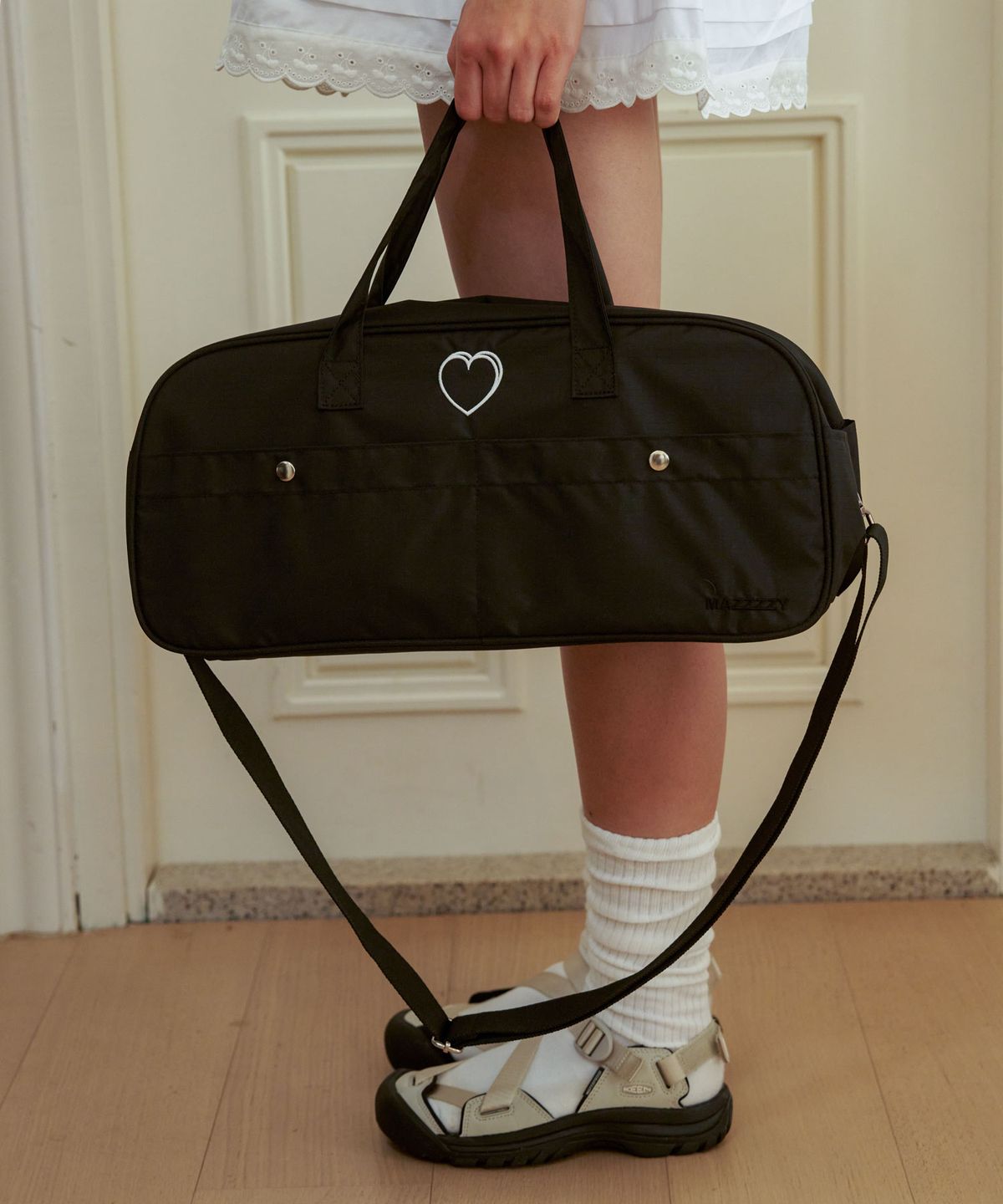 마찌(MAZZZZY) signature heart duffel bag (더플백)
