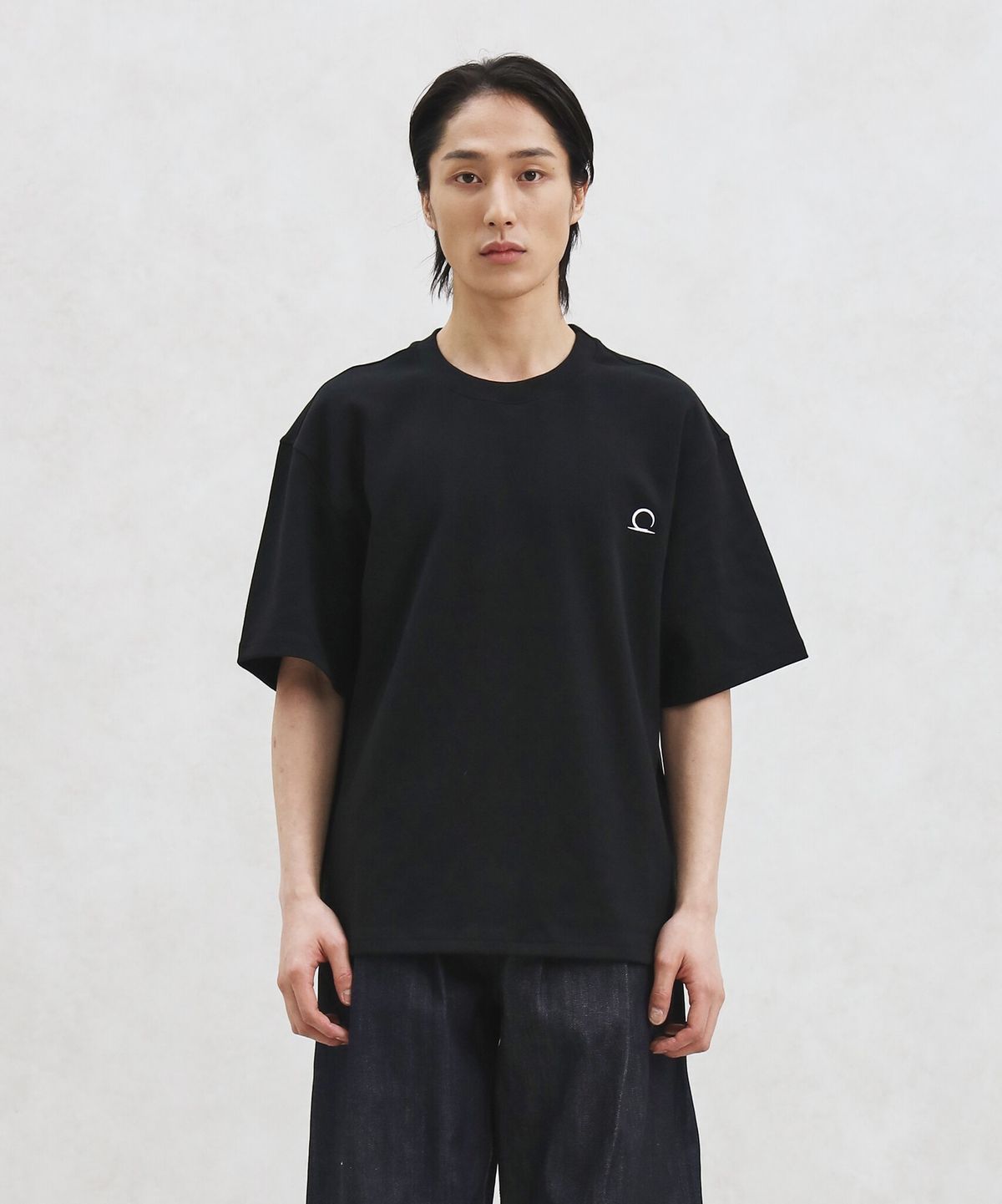 음양(EYC) Faded Flower T-shirt (black)