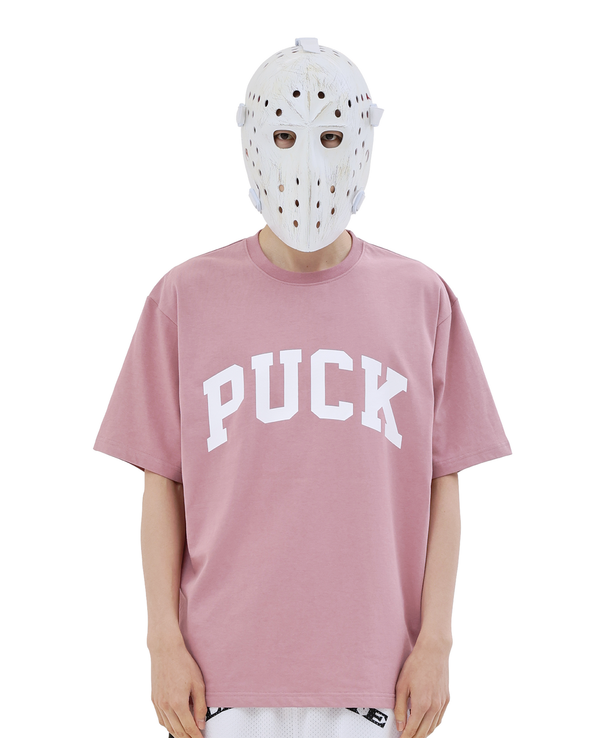 왓더퍽(WHATHEPUCK) PUCK 로고 티셔츠 핑크/화이트