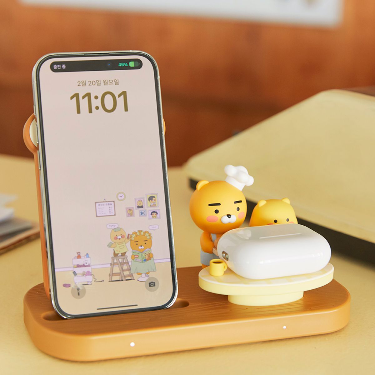 카카오프렌즈(KAKAO FRIENDS) 2in1무선충전거치대_베이커리 라&춘