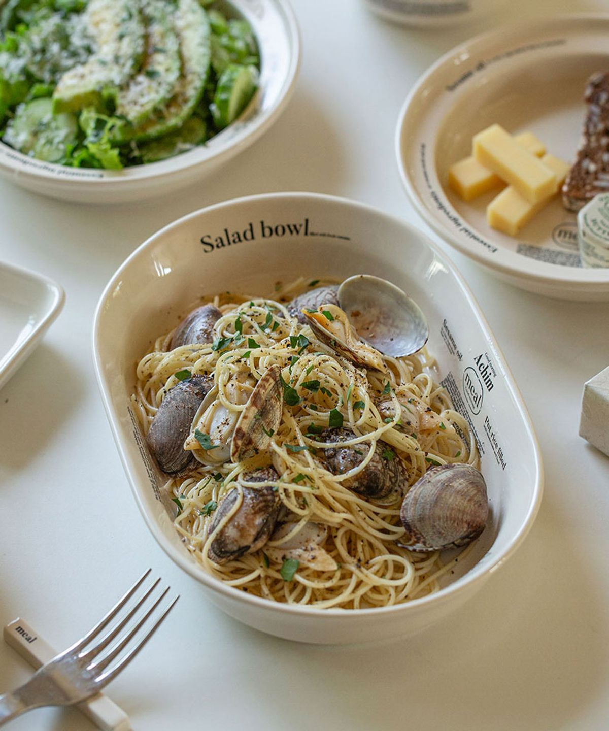 모머위켄드(MOMUR WEEKEND) meal 오발볼