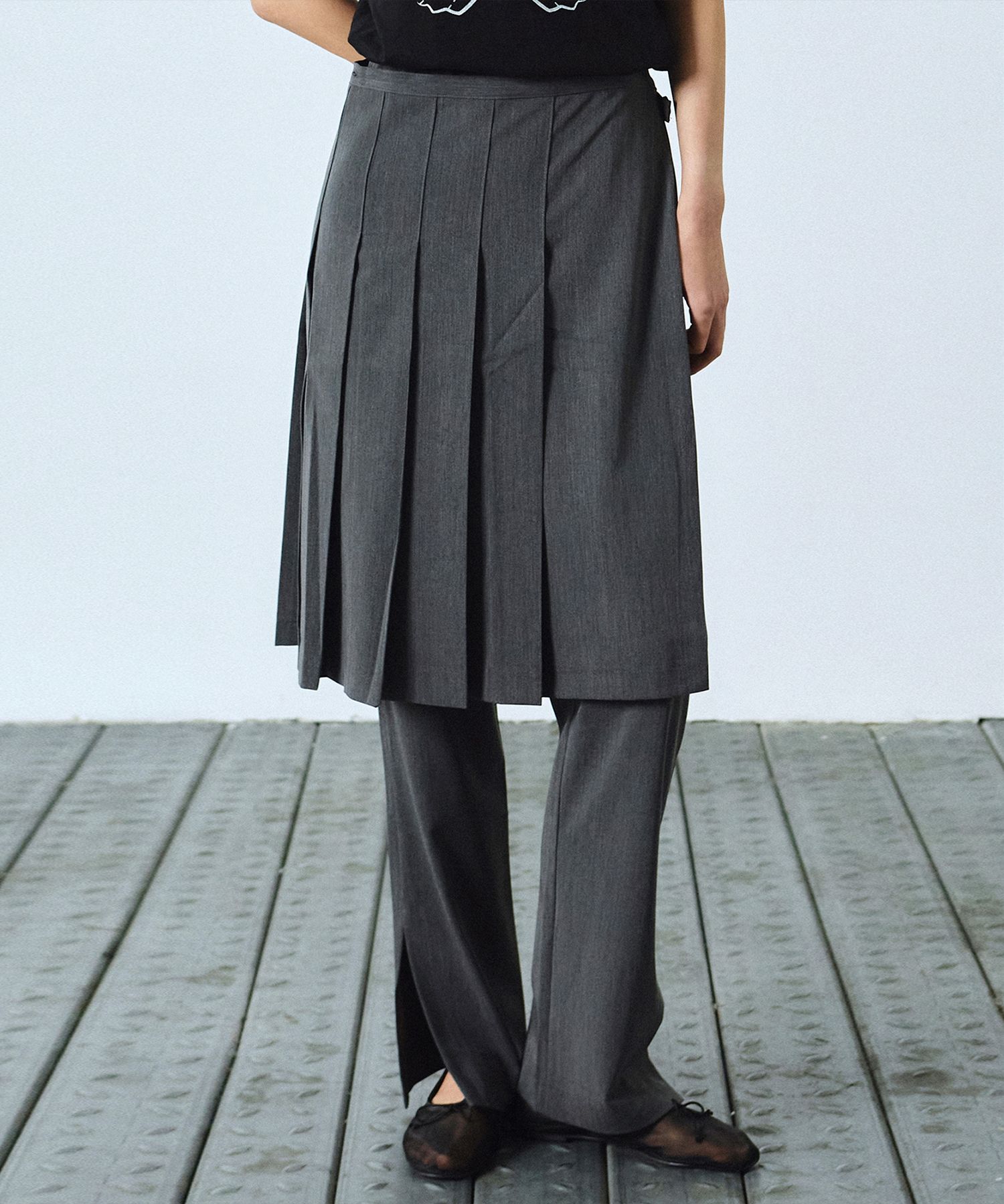 LOW CLASSIC New Layered Wrap Skirt Pants in Light Pink