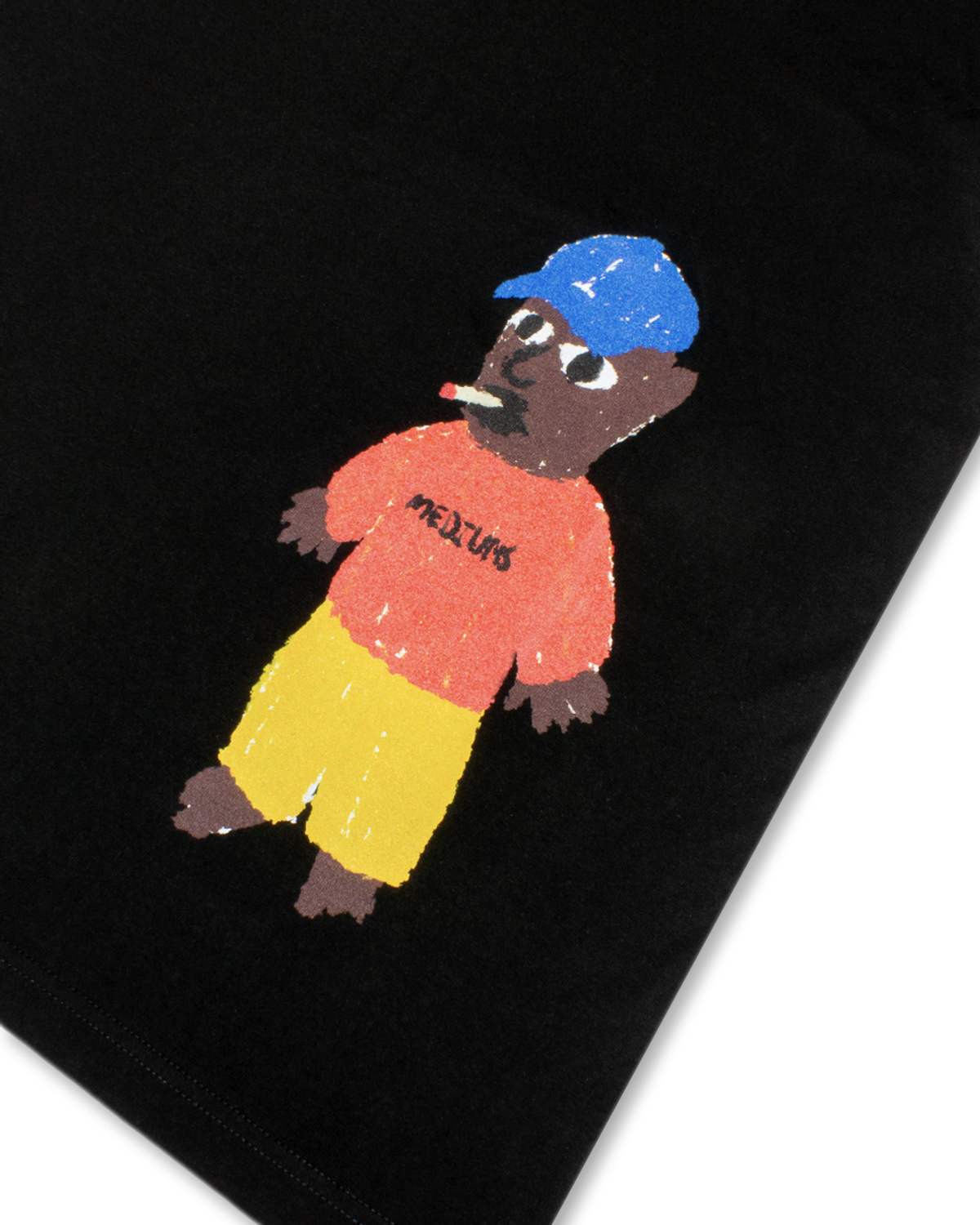 미디엄스(MEDIUMS) Cigarette Man Tee - Black (담배 아저씨 티셔츠)