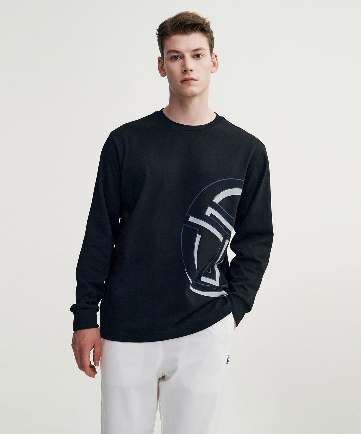 세르지오 타키니(SERGIO TACCHINI) M 데일리 빅로고 긴팔티셔츠 (Black)