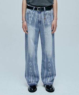 나바호 패턴 컷오프 데님 팬츠 라이트 블루