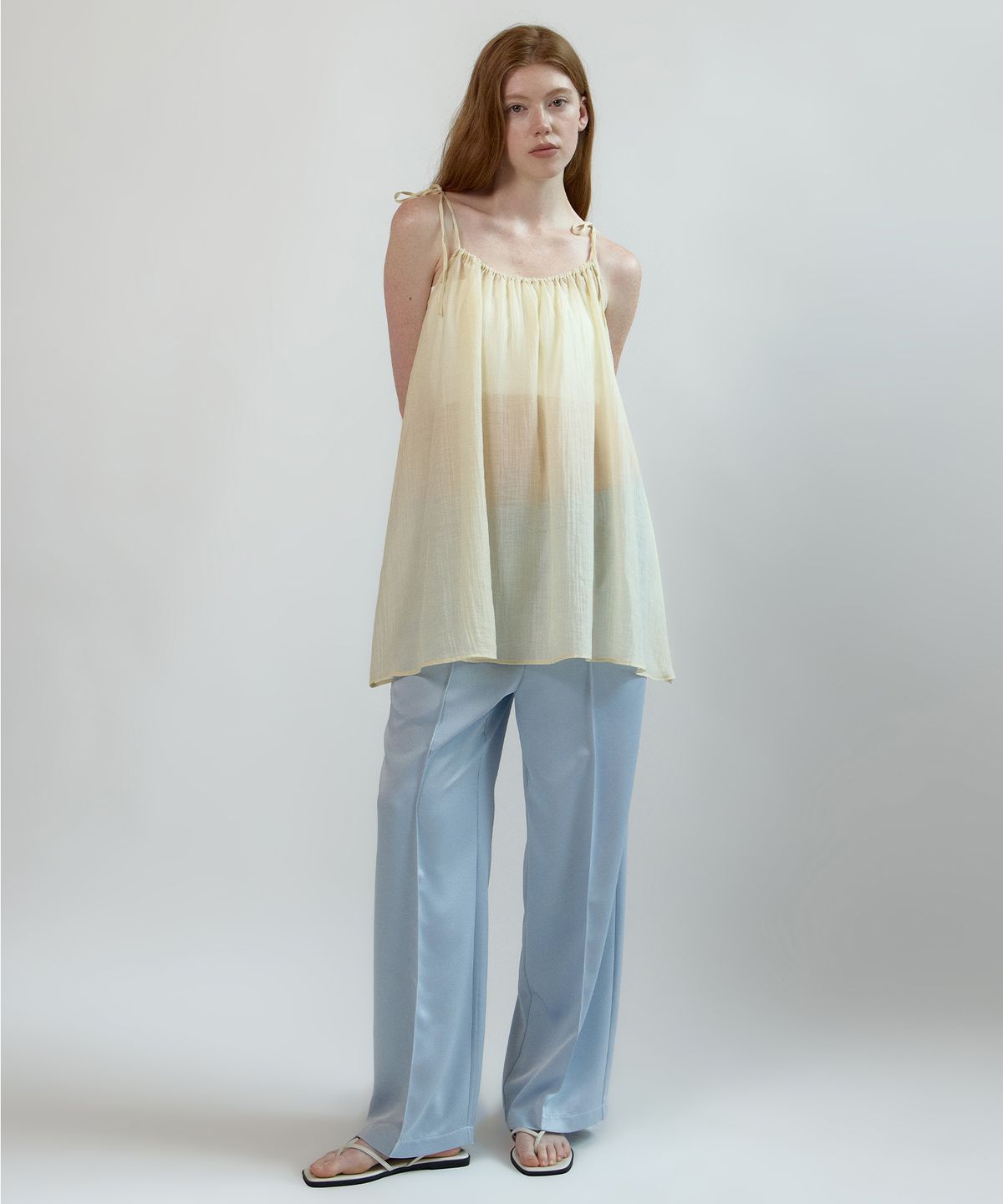 네벨에브리웨어(NEBELEVERYWEAR) Satin Pintuck Banding Pants_Sky Blue