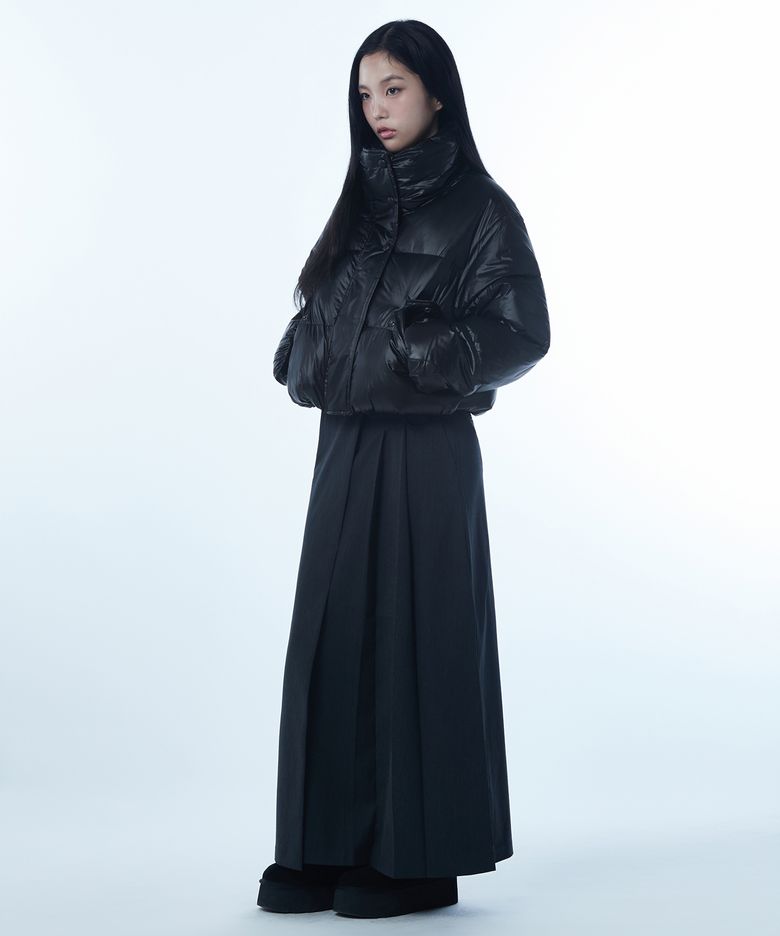 우먼즈 데일리 푸퍼 글로시 숏 패딩 재킷 [블랙]