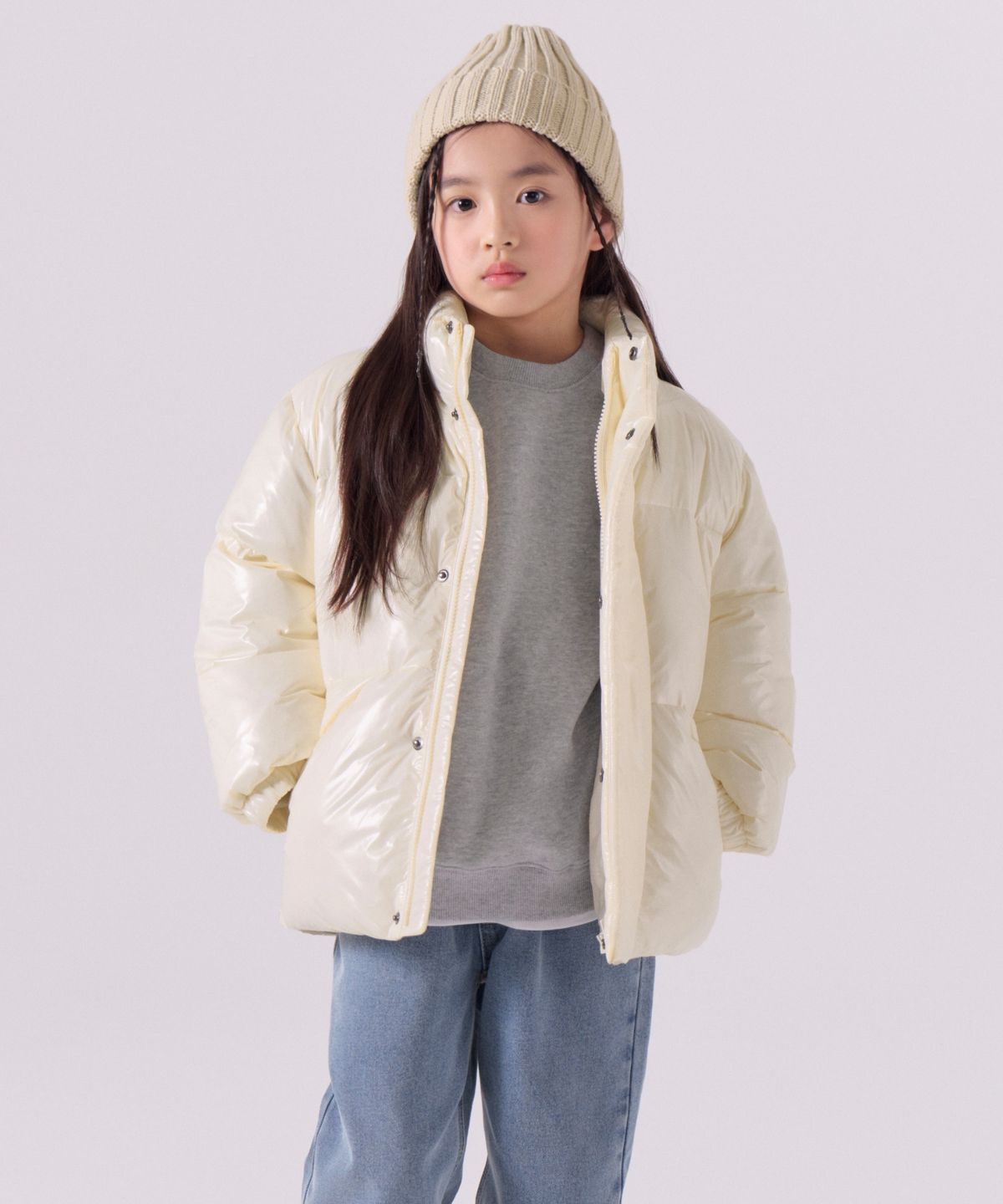무신사 스탠다드 키즈(MUSINSA STANDARD KIDS) 글로시 푸퍼 숏 패딩 재킷 [크림]