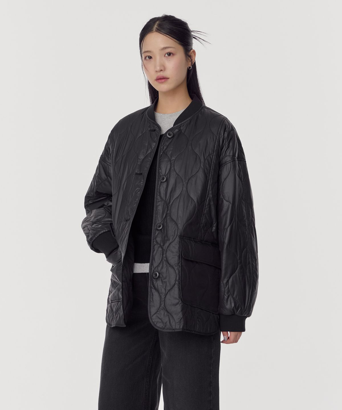 무신사 스탠다드 우먼(MUSINSA STANDARD WOMAN) 우먼즈 오버사이즈 어니언 퀼티드 재킷 [블랙]