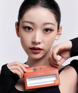 볼드 가닥속눈썹