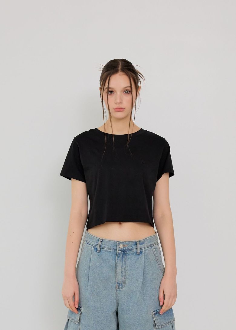 버튼업 로고 자수 크롭티 (BLACK)
