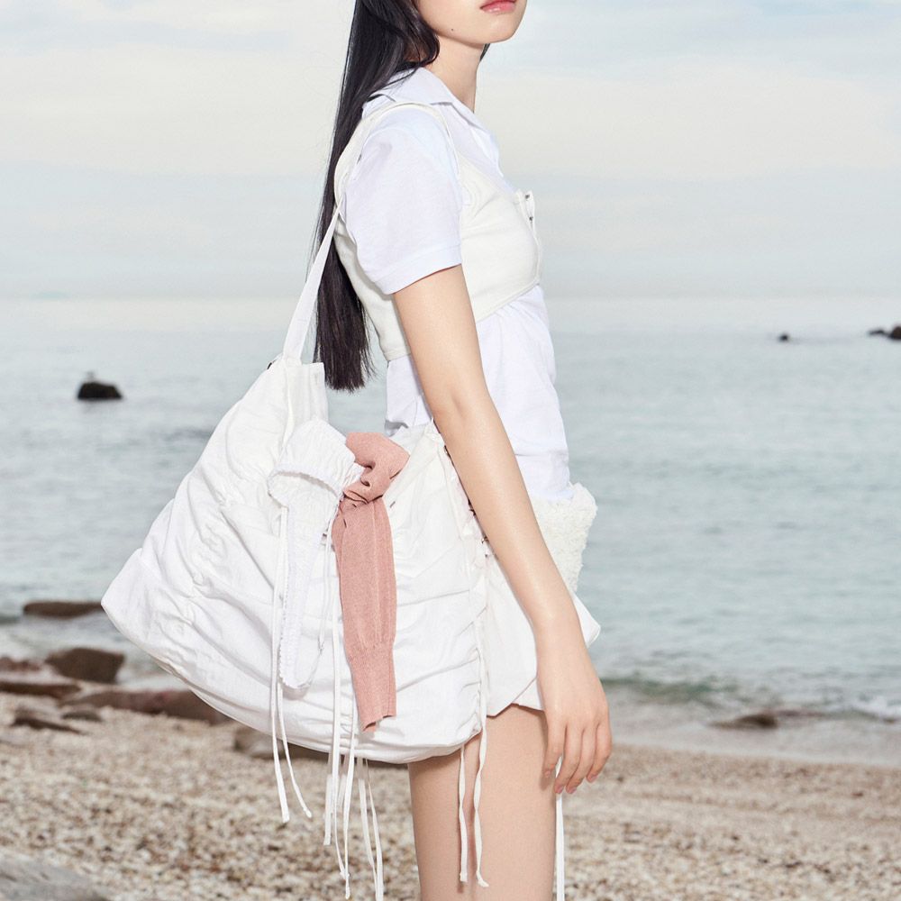 Shop Shoulder Bags at MUSINSA