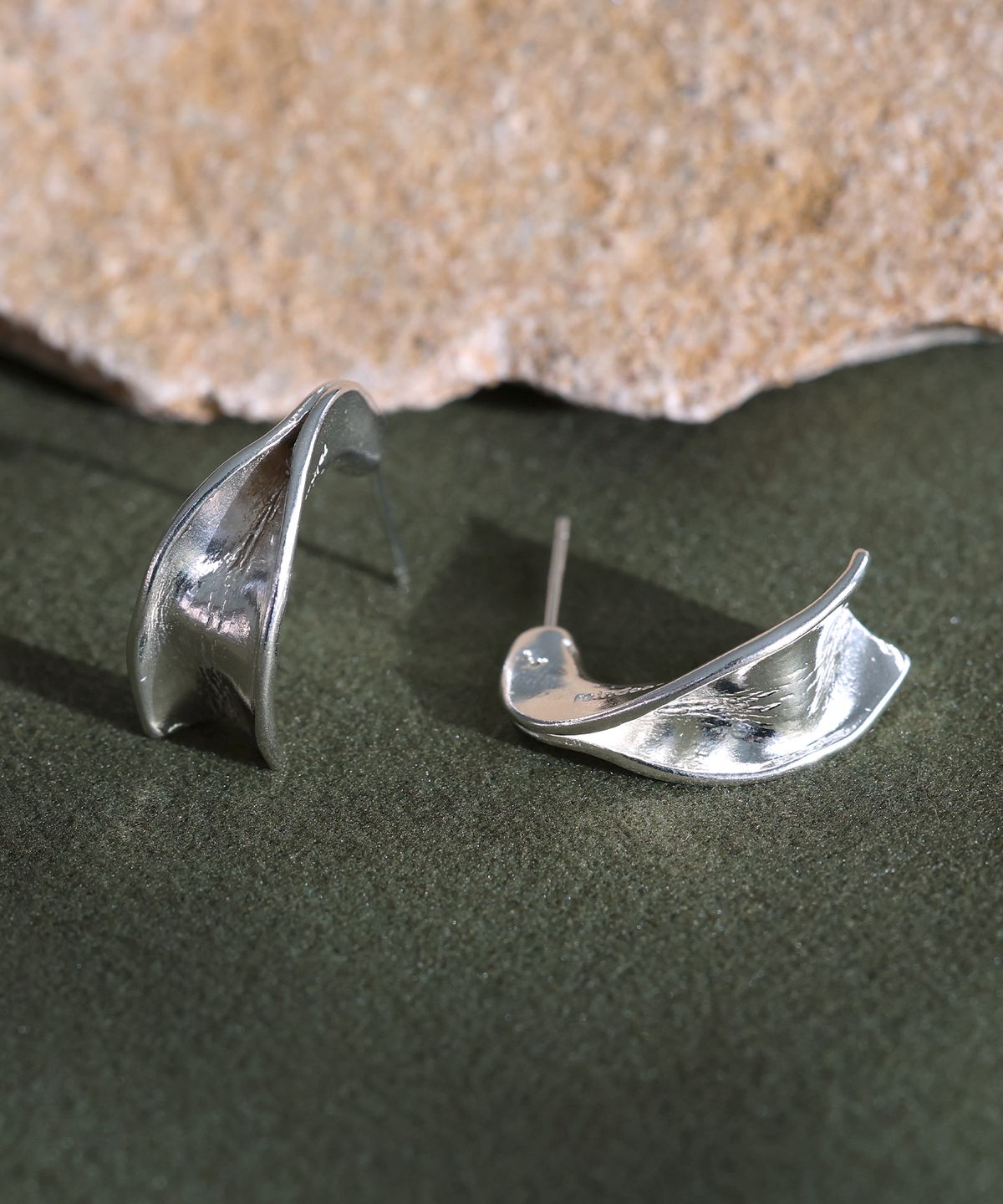 레인디어(REINDEER) FRAGMENTS EARRING 13