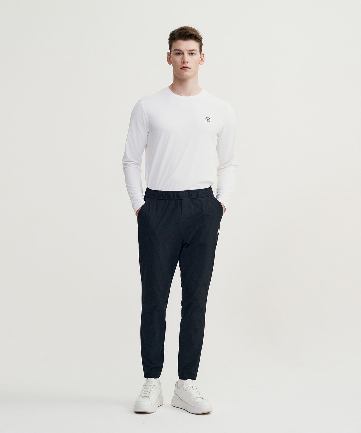 세르지오 타키니(SERGIO TACCHINI) M 에센셜 우븐 스트레치 스포티핏 팬츠 (Black)