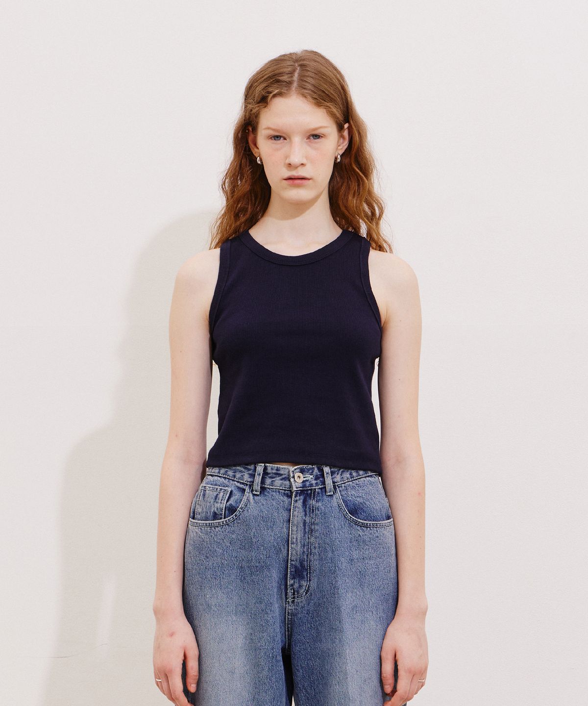 노티아(NOTIA) RIBBED SLEEVELESS CROP TOP - NAVY
