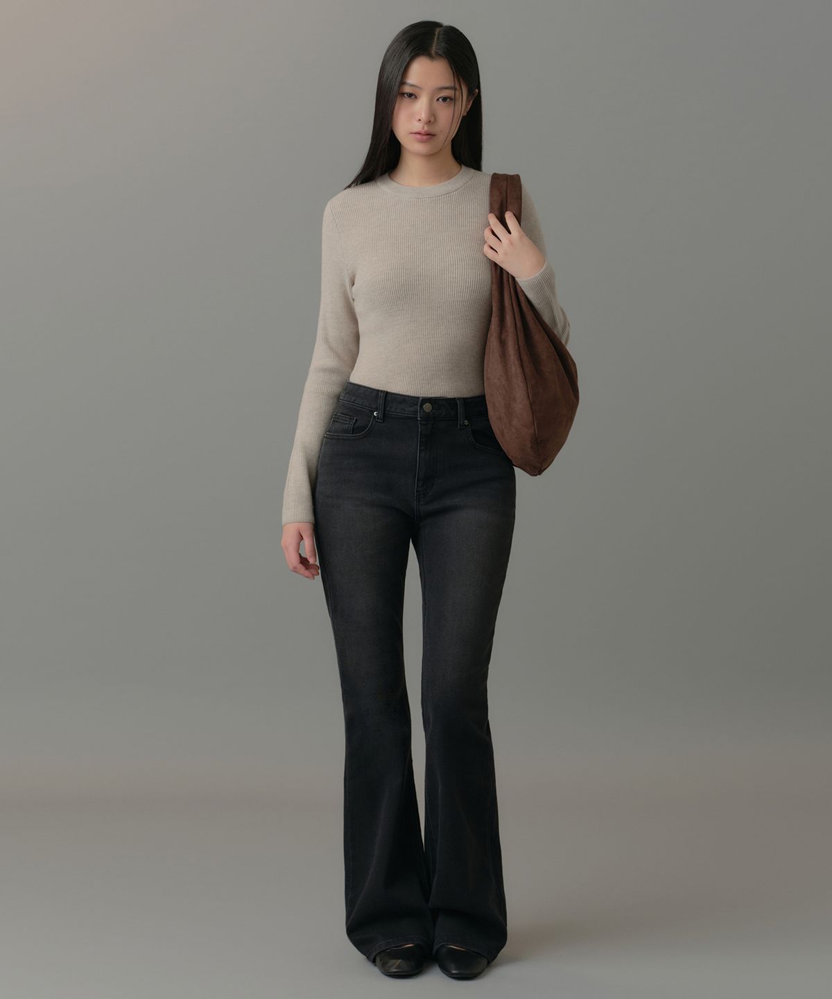 무신사 스탠다드 우먼(MUSINSA STANDARD WOMAN) 우먼즈 속기모 부츠 컷 데님 팬츠 [워시드 블랙]