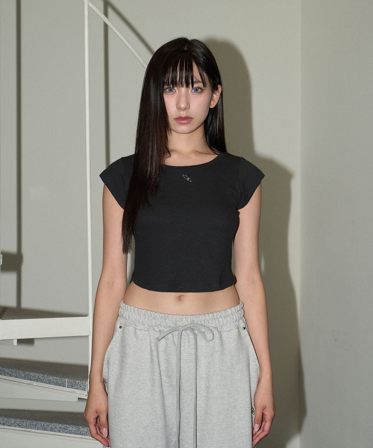 체리퀴리(CHERRYQUIRI) smooth tee - black