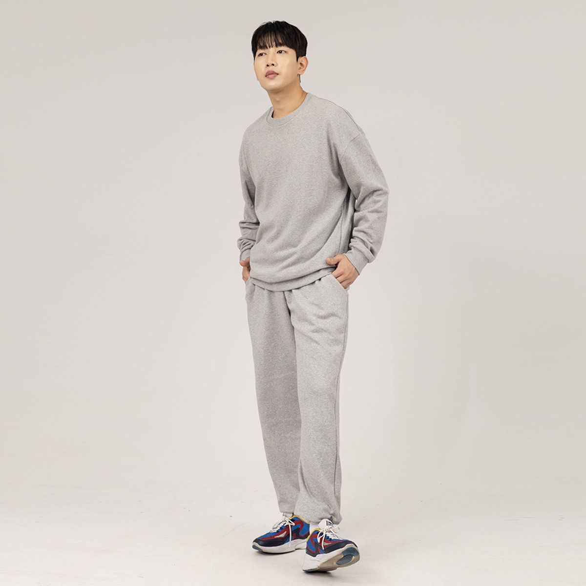 엘라모(LLAMO) 맨투맨 조거 트레이닝 세트 남녀공용 XS~XL