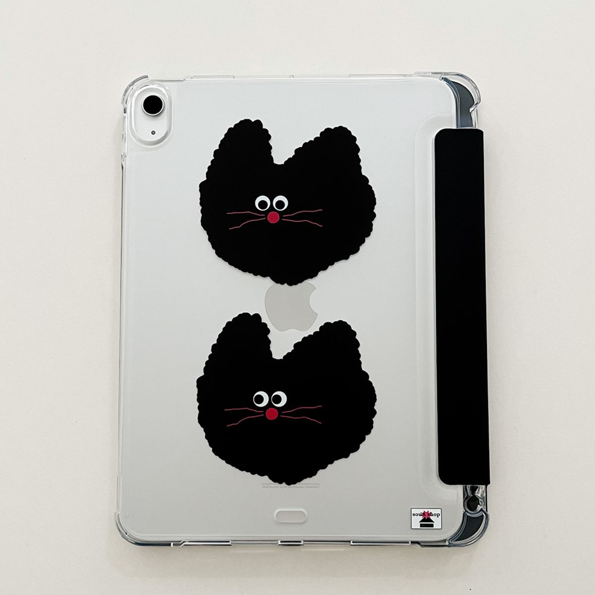 소우에이(SOUA) black cat iPad case (아이패드 케이스)