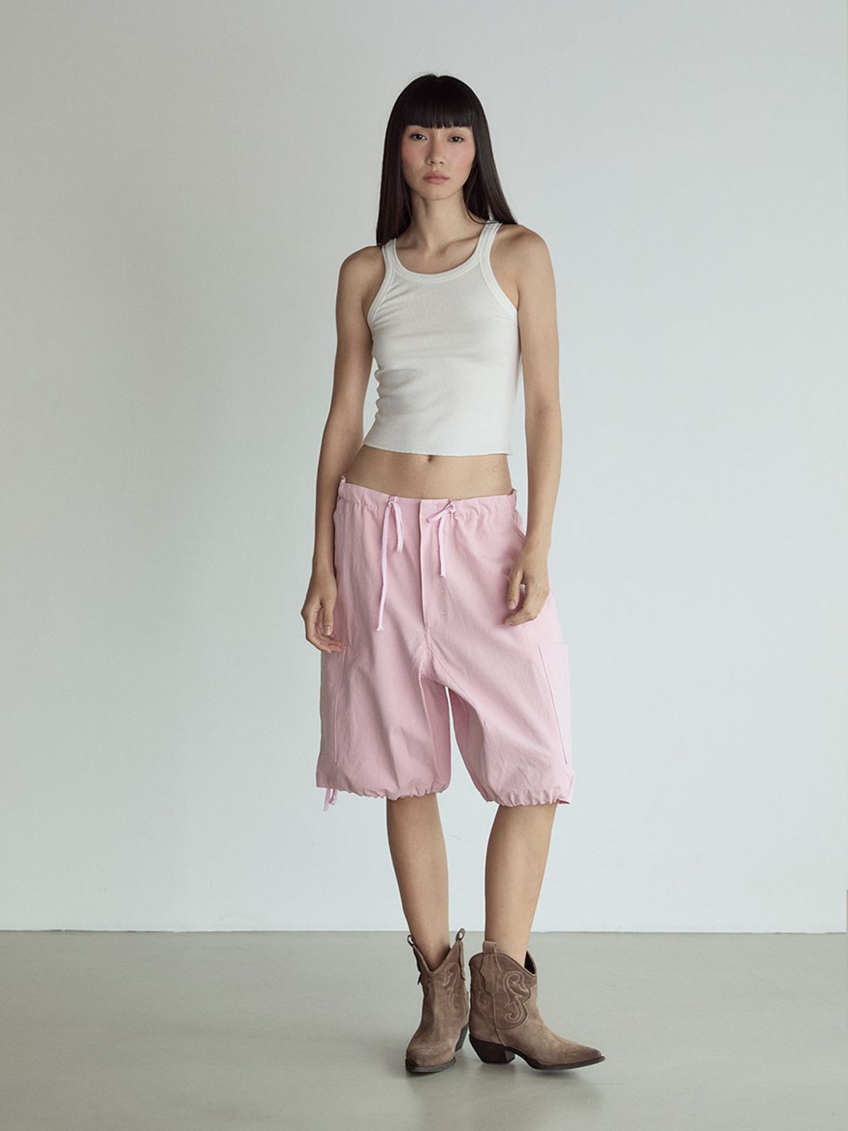 비수스(VISUS) Low Waist Cargo Shorts_Pink