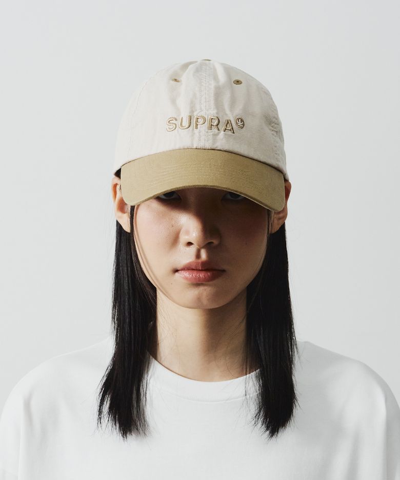 크라운 로고 포인트 컬러블록 언스트럭처캡(WHITE)