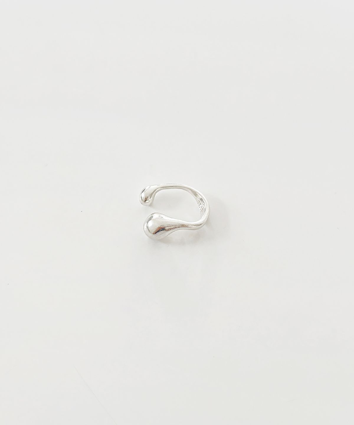스틸 인스턴트(STILL INSTANT) Rose With Dew - Earcuff 03