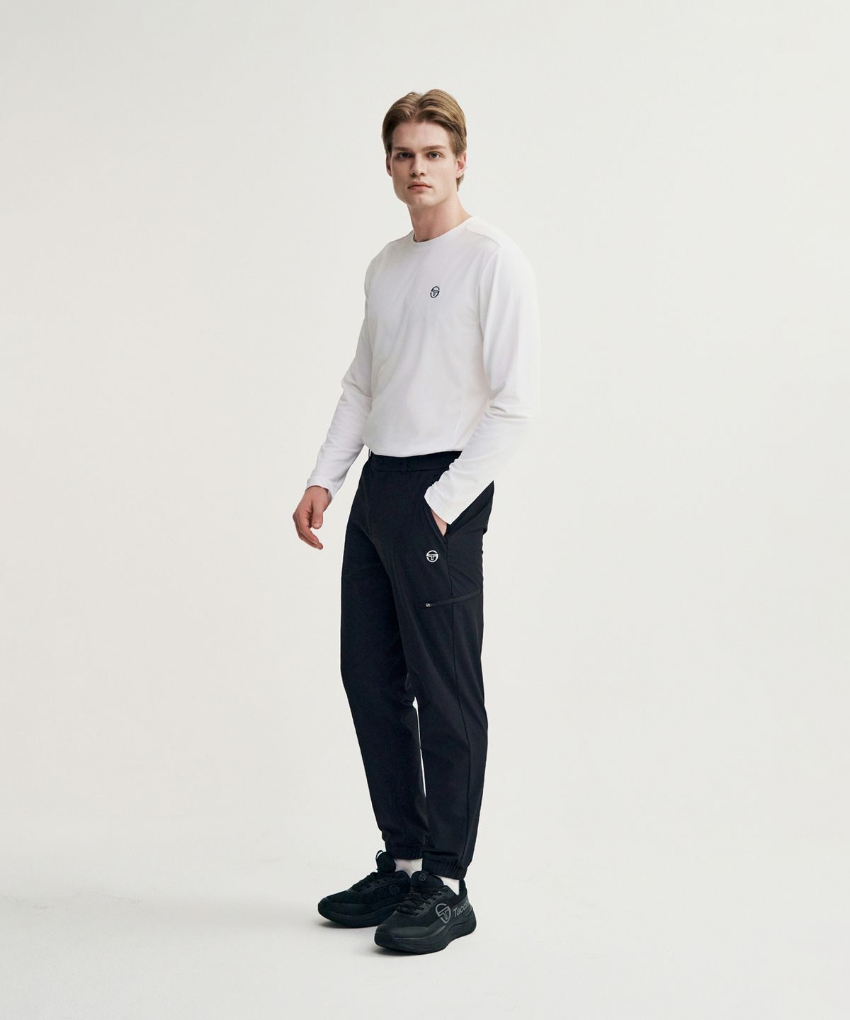 세르지오 타키니(SERGIO TACCHINI) M 리조트 우븐 스트레치 카고 조거 팬츠 (Black)